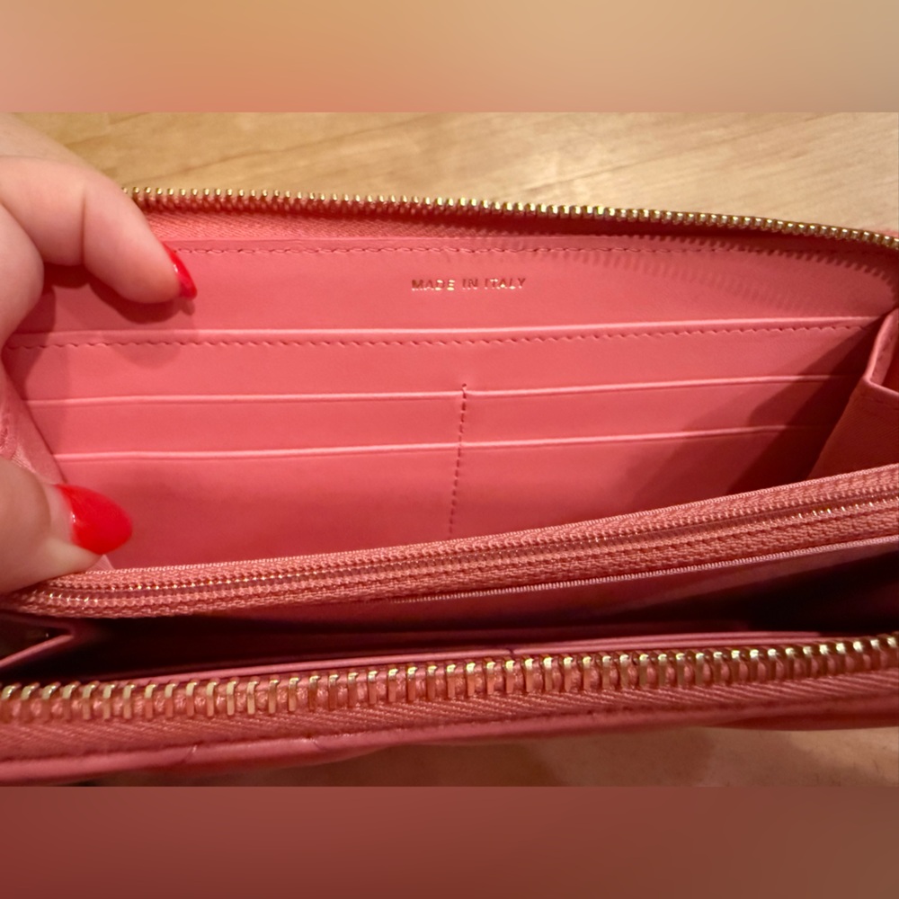 CHANEL 19 Pink Quilted Zip Around Wallet with Gold Logo- authentic! Like new! - Picture 8 of 11